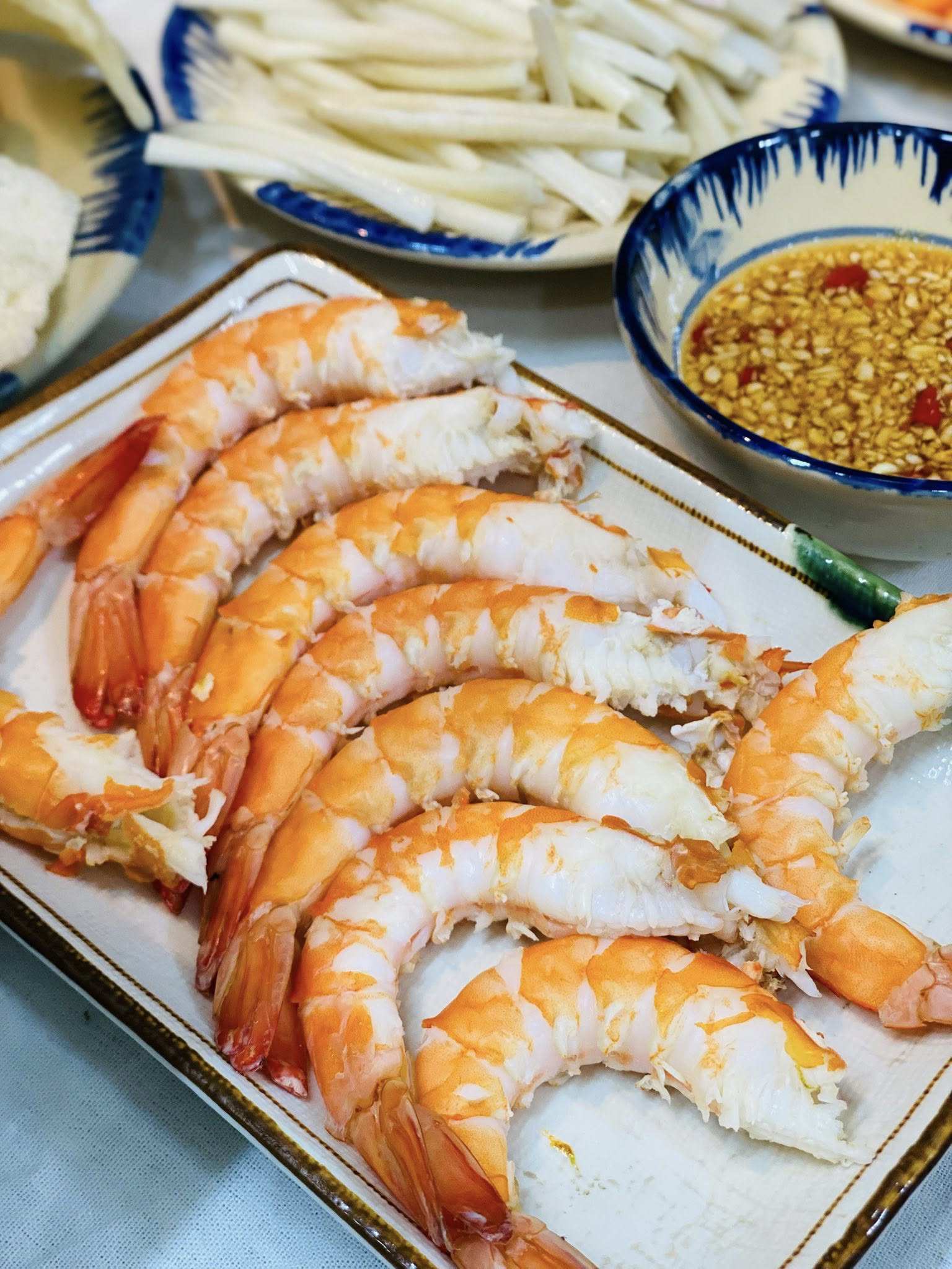Ngó Sen Làm Gỏi Theo Cách Này Ngon Đẳng Cấp Nhà Hàng 5 Sao 5 12 1749626295 79 Width1536Height2048