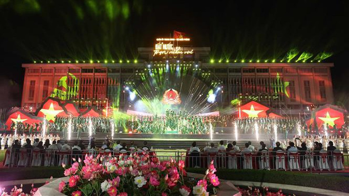 Chuongtrinhnghethuat 17451630325581886857176 81 0 455 665 Crop 17451631554121833088551