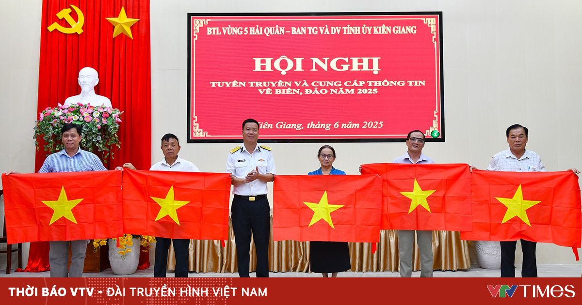 4 Ai Ta Tang Ngoc Thach Pho Chu Nhiem Chinh Tri Bo Tu Lenh Vung 5 Hai Quan Tang Co To Quoc Cho Ca