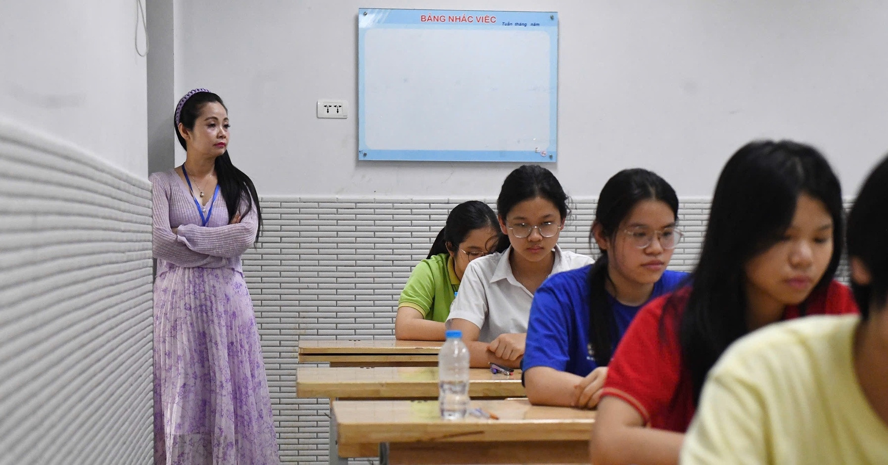 437 Thi Sinh Vang Thi Mon Toan 1 Thi Sinh Bi Dinh Chi Sau 3 Mon Thi 52227