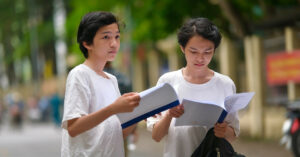 De Thi Chuyen Toan Vao Lop 10 Tai Ha Noi Nam 2025 53160