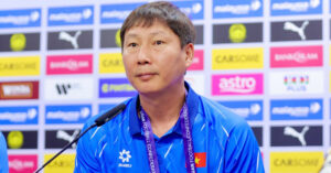 Hlv Kim Sang Sik Tuyen Viet Nam Lam Tat Ca De Thang Malaysia 56966