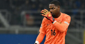 6 Mu Mua Maignan Bayern Lay Leao 63900