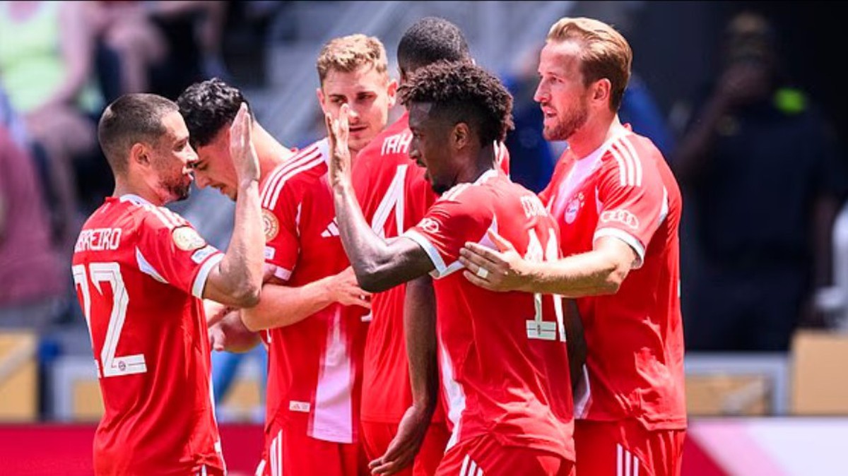 Bayern 17500258343831004236597 0 0 500 890 Crop 17500260658551441852074
