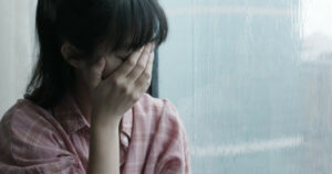 Bi Ep Bo Nguoi Yeu De Lay Chong La Toi Han Thim Suot 10 Nam Cho Den Bua Tiec Ay 4A0E48708792400E9C80