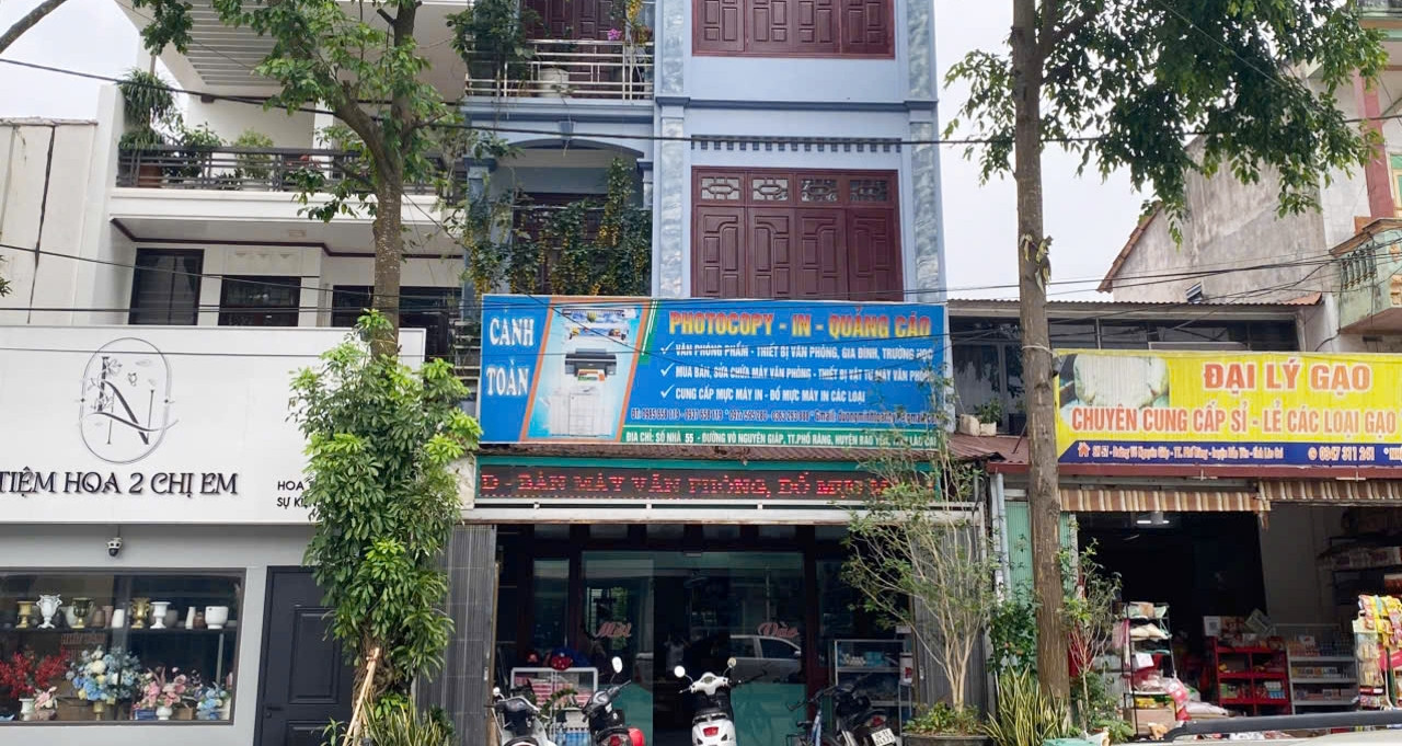Chu Tich Tinh Lao Cai Chi Dao Khan Vu Chu Tiem In An To 13 Don Vi Chay I No 56180