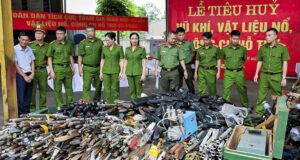 Cong An Nam Dinh Tieu Huy Hang Nghin Vu Khi Trong Do Co Nhieu Sung Ckc 93090