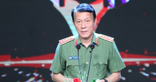 Dai Tuong Luong Tam Quang Lop Lop The He Nha Bao Da Dau Tranh Voi Giac Noi Xam 27919