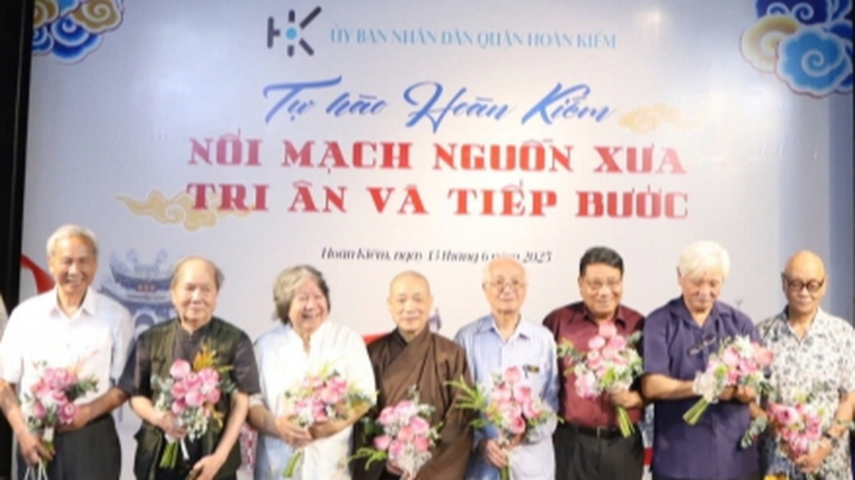Edit Hoan Kiem Tang Hoa 17498329308321400850715 1749864733186398032169 0 2 246 440 Crop 174986475272