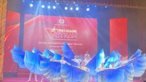 Edit Vinhquangvietnam 17500663144191864861067 0 0 626 1114 Crop 17500664711121129899991
