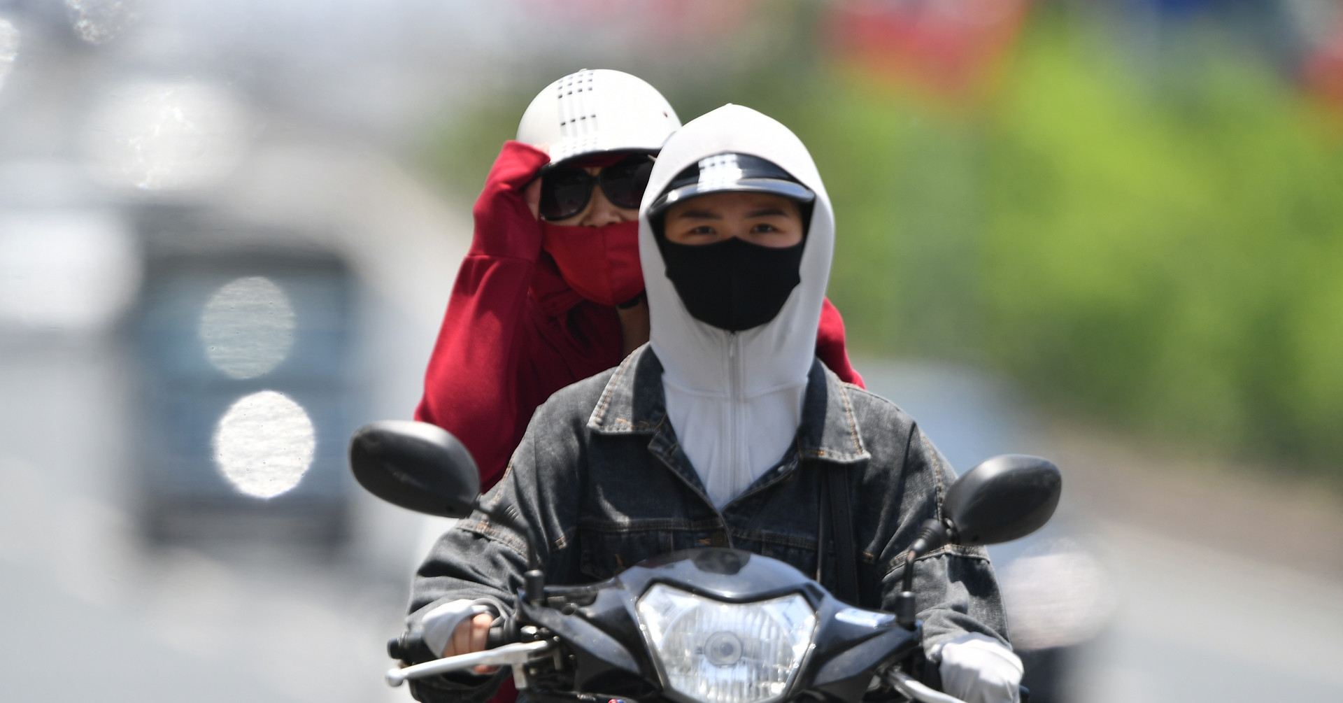 Ha Noi Bat Ngo Nang Nong Den 37 Do Chi 1 Ngay Roi Lai Mua Giong Ha Nhiet 73537