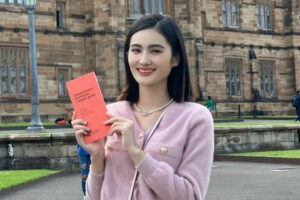 Hoa Hau Y Nhi Bi Cong Kich Di Du Hoc May Thang De Tranh Drama 3505C702Afc34Df89F8373E41Cecbfd6 258.J