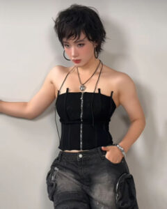 Khoanh Khac Angela Phuong Trinh Hung Huc O Phong Gym De Co Body Luc Si Gay Soc 655E8Af882124053B8738