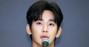 Kim Soo Hyun Bi Tich Thu Nha B013663597B84E6193A6E7Ca01447E77 1554