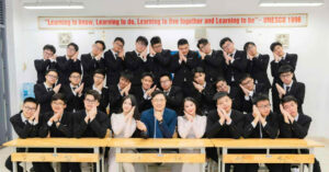 Lop Co 28 Hoc Sinh Deu Do Lop 10 Truong Chuyen Khoa Hoc Tu Nhien 53409