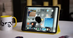 Man Hinh Ipad Bi Dom Den