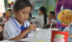 Nen Thuc Hien Mot Bo Sach Hay Nhieu Bo Sach Giao Khoa Ngay 91330