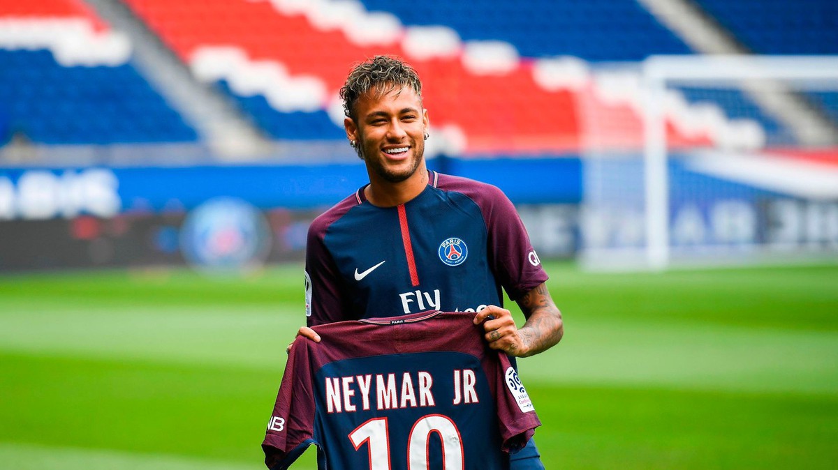 Neymar 1750255002885285196137 0 0 1151 2048 Crop 1750255033458984872364