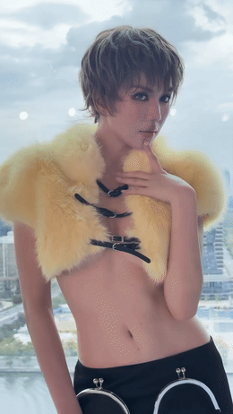 Ngoc Trinh Tuyet Doi Sexy Voi Trang Phuc Lo Chan Nguc Va Vong Eo Sieu Thuc 6E083D685Da14Dcab015B0Eba