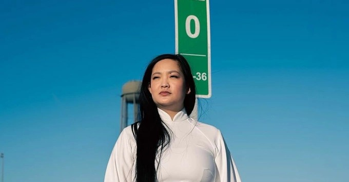 Nu Phi Hanh Gia Goc Viet Mang 169 Hat Sen Giong Len Vu Tru 67425
