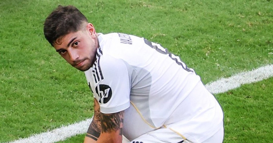 Valverde Da Hong Penalty Real Madrid Tuot Chien Thang Truoc Al Hilal 17943