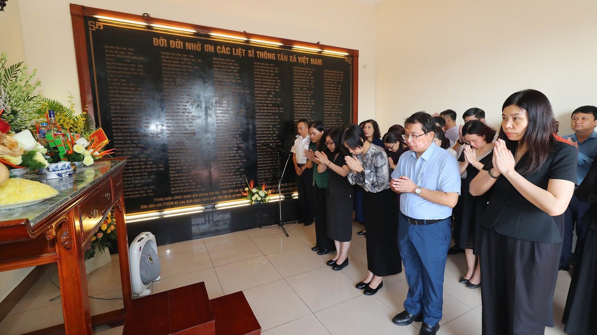 Vnapotalthongtanxavietnamdanghuongtuongniemcacnhabaolietsi7504065 1749975695235362589935 153 0 1591