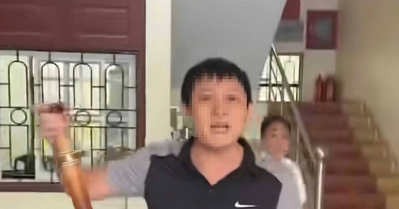 Vu Can Bo Xung May Tao Voi Dan Yeu Cau Xin Loi Nguoi Nop Thue 38661