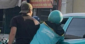 Xac Minh Vu Tai Xe Taxi Cong Nghe Bi Nhieu Nguoi Hanh Hung Dap Pha Xe Giua Pho 89113